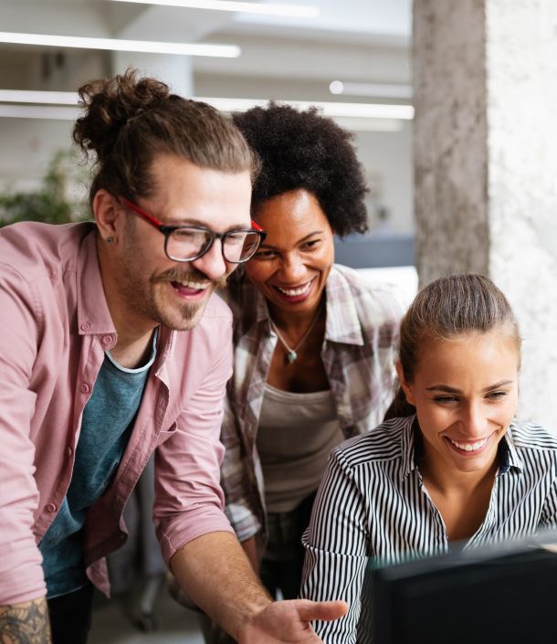 Gruppe von Softwareentwicklern für das Workflow Management bei Panvision